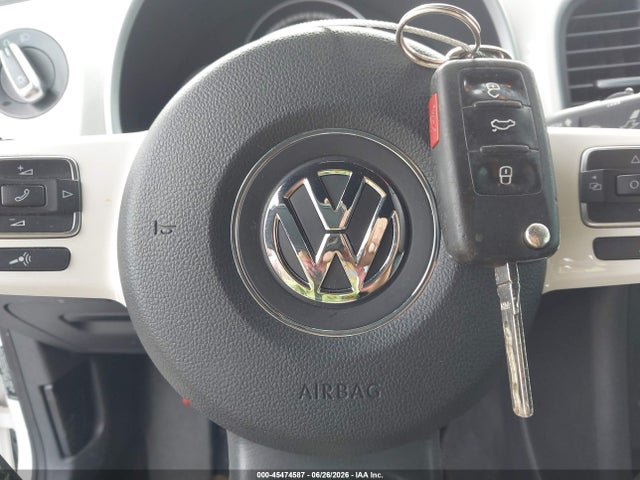 Продаж на аукціоні авто 2014 Volkswagen Beetle 2.5l, vin: 3VWJP7ATXEM608904, номер лоту: 45474587