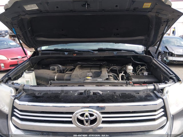 5TFUY5F15HX589203 Toyota Tundra Sr5 5.7l V8