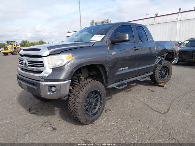 5TFUY5F15HX589203 Toyota Tundra Sr5 5.7l V8