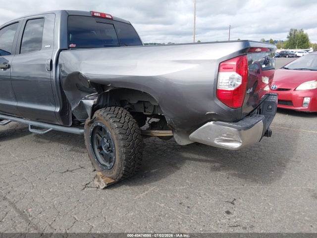 5TFUY5F15HX589203 Toyota Tundra Sr5 5.7l V8