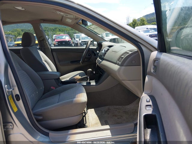 45474598 :رقم المزاد ، 4T1BE30K45U992829 vin ، 2005 Toyota Camry Le مزاد بيع