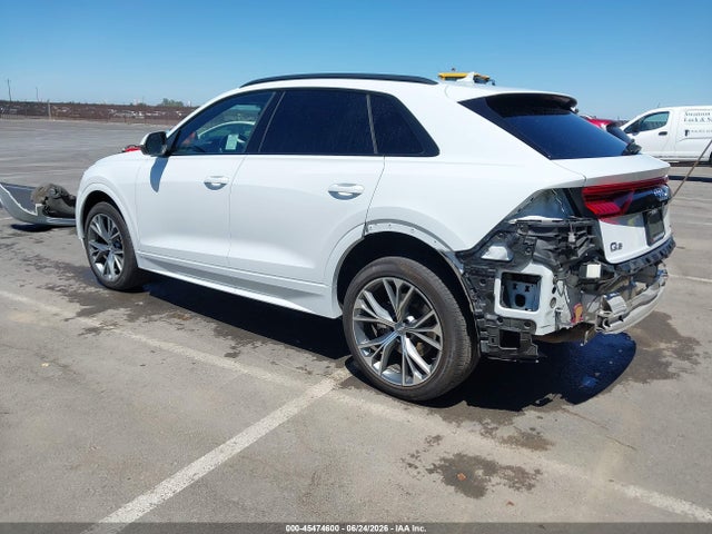 2020 Audi Q8 Premium 55 Tfsi Quattro Tiptronic მანქანა იყიდება აუქციონზე, vin: WA1AVAF19LD023165, აუქციონის ნომერი: 45474600