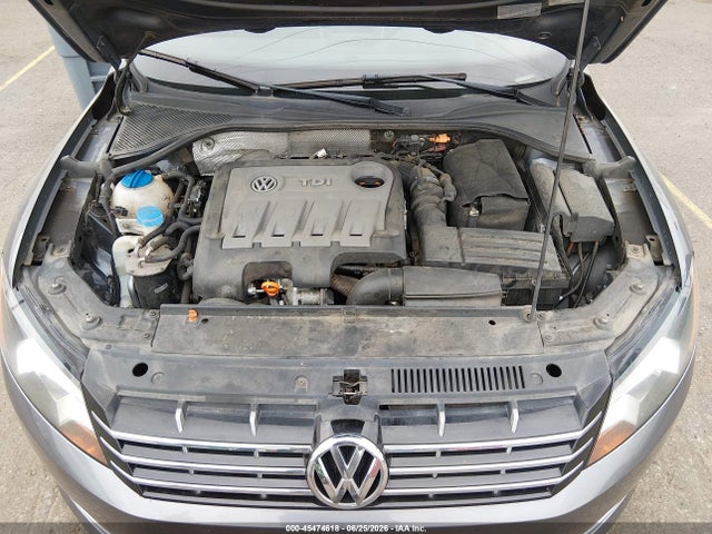 2013 Volkswagen Passat 2.0l Tdi Sel Premium მანქანა იყიდება აუქციონზე, vin: 1VWCN7A38DC037167, აუქციონის ნომერი: 45474618