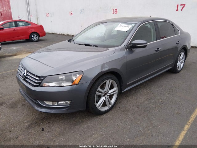 2013 Volkswagen Passat 2.0l Tdi Sel Premium მანქანა იყიდება აუქციონზე, vin: 1VWCN7A38DC037167, აუქციონის ნომერი: 45474618