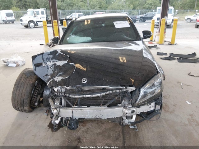 55SWF6EB3KU300270 Mercedes-Benz Amg C 43 4matic