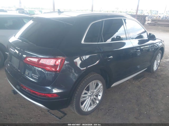 WA1BNAFY9J2174677 Audi Q5 2.0t Premium/2.0t Tech Premium