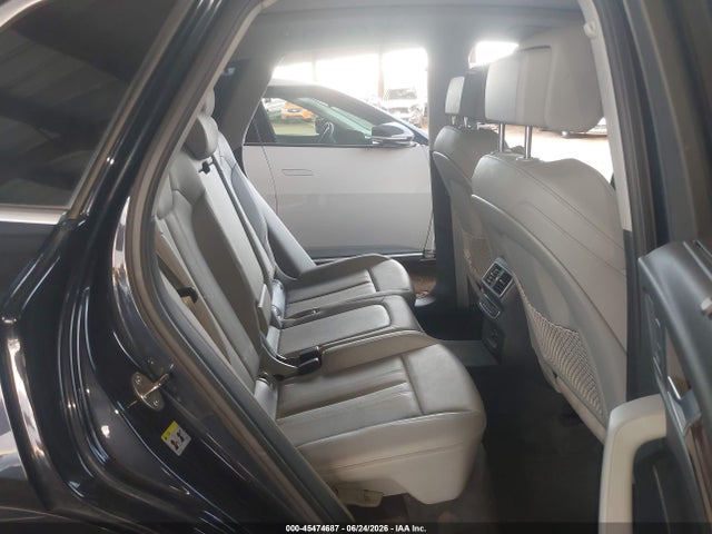 WA1BNAFY9J2174677 Audi Q5 2.0t Premium/2.0t Tech Premium