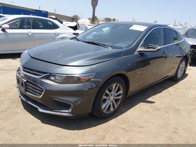Chevrolet MALIBU LT 2018 1G1ZD5ST6JF230410 Image 2