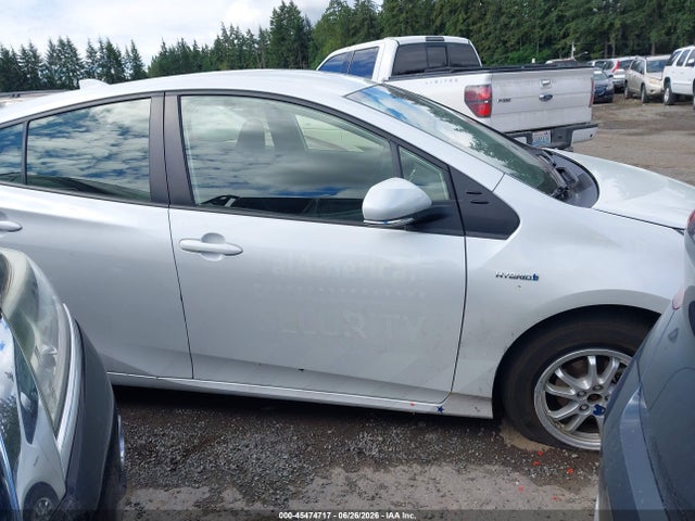 Toyota Prius Le 2021 JTDKAMFU3M3147330 Image 13