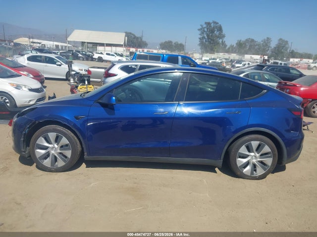 2020 Tesla Model Y Long Range Dual Motor All-wheel Drive მანქანა იყიდება აუქციონზე, vin: 5YJYGDEE1LF057906, აუქციონის ნომერი: 45474727