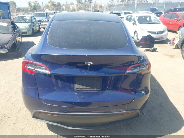 2020 Tesla Model Y Long Range Dual Motor All-wheel Drive მანქანა იყიდება აუქციონზე, vin: 5YJYGDEE1LF057906, აუქციონის ნომერი: 45474727