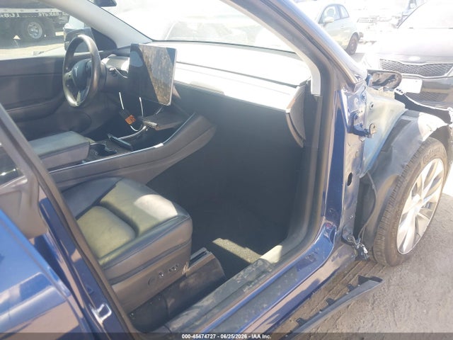 2020 Tesla Model Y Long Range Dual Motor All-wheel Drive მანქანა იყიდება აუქციონზე, vin: 5YJYGDEE1LF057906, აუქციონის ნომერი: 45474727