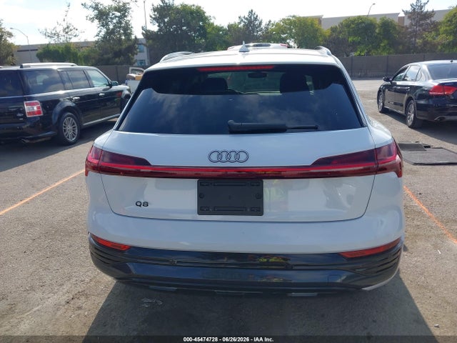 Продаж на аукціоні авто 2024 Audi Q8 E-tron Premium Plus Quattro, vin: WA15AAGE7RB035382, номер лоту: 45474728