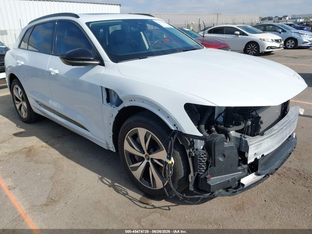 Продаж на аукціоні авто 2024 Audi Q8 E-tron Premium Plus Quattro, vin: WA15AAGE7RB035382, номер лоту: 45474728