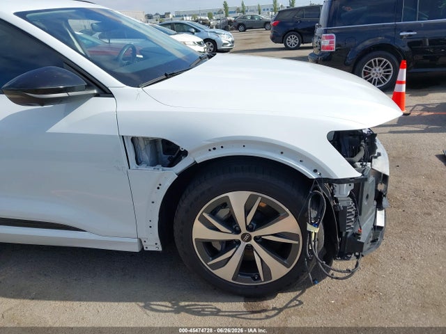 Продаж на аукціоні авто 2024 Audi Q8 E-tron Premium Plus Quattro, vin: WA15AAGE7RB035382, номер лоту: 45474728