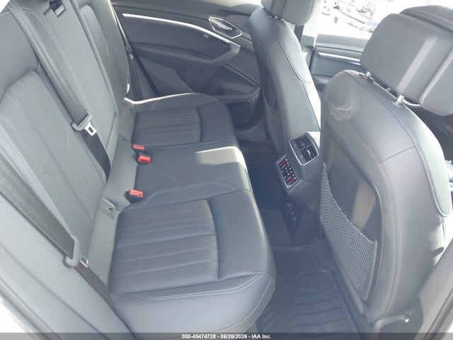 Продаж на аукціоні авто 2024 Audi Q8 E-tron Premium Plus Quattro, vin: WA15AAGE7RB035382, номер лоту: 45474728