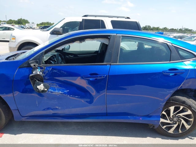 Honda CIVIC EX 2018 2HGFC2F77JH603981 Image 14