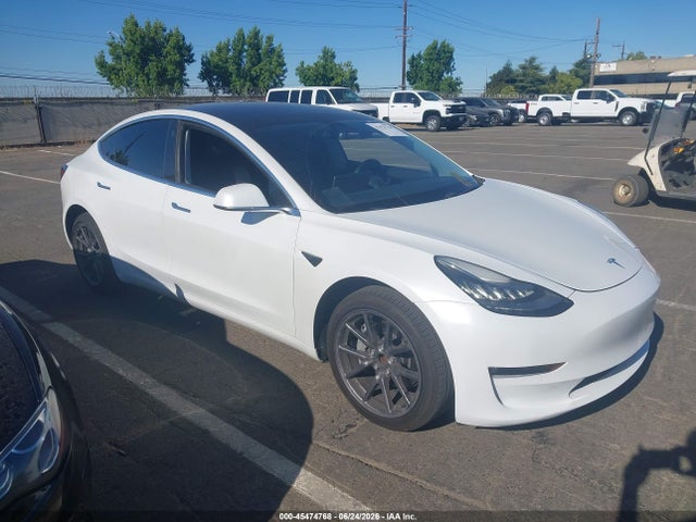 Auction sale of the 2019 Tesla Model 3 Long Range/mid Range/standard Range/standard Range Plus, vin: 5YJ3E1EA5KF401604, lot number: 45474768