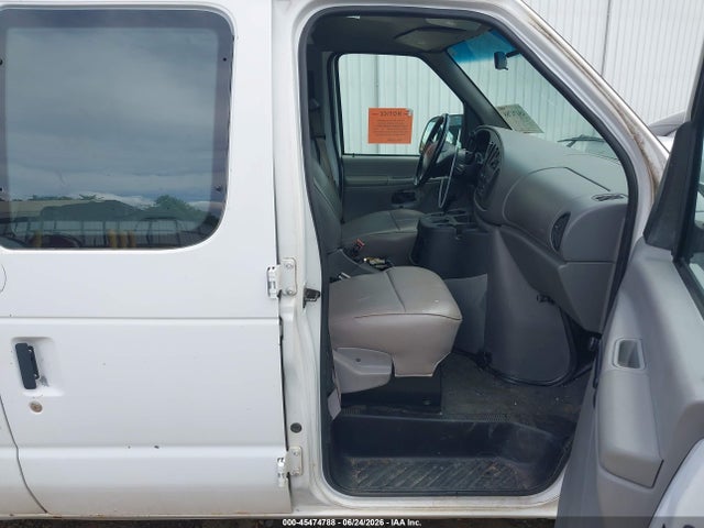 45474788 :رقم المزاد ، 1FTEE1426VHB47943 vin ، 1997 Ford E-150 Standard مزاد بيع