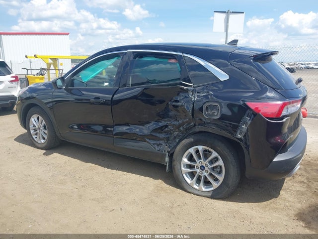 1FMCU9G6XNUB22487 Ford ESCAPE SE
