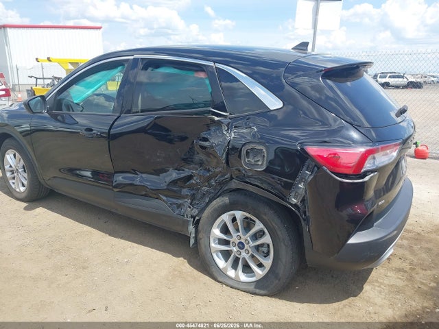 1FMCU9G6XNUB22487 Ford ESCAPE SE