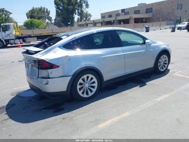 Продажа на аукционе авто 2016 Tesla Model X 60d/p100d/p90d, vin: 5YJXCAE43GF005468, номер лота: 45474881