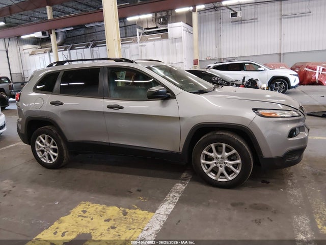 1C4PJLAB0HW661680 Jeep Cherokee Sport