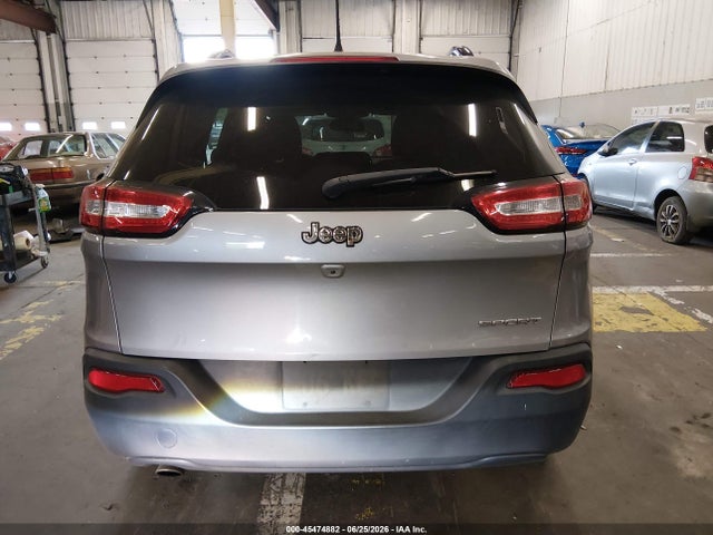 1C4PJLAB0HW661680 Jeep Cherokee Sport