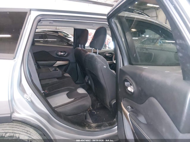 1C4PJLAB0HW661680 Jeep Cherokee Sport
