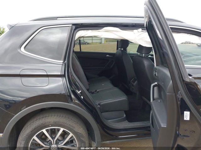 3VV2B7AX8LM017817 Volkswagen Tiguan 2.0t Se/2.0t Se R-line Black/2.0t Sel