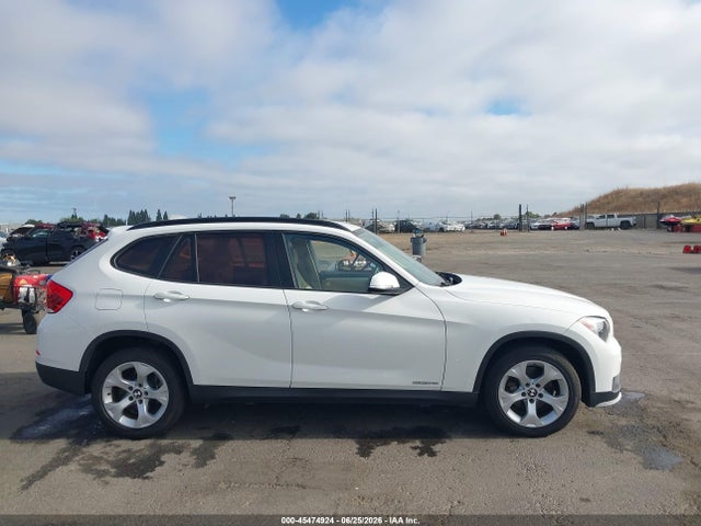 BMW X1 Sdrive28i 2015 WBAVM1C50FV316160 Image 13