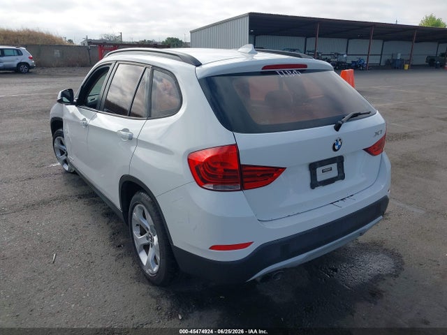BMW X1 Sdrive28i 2015 WBAVM1C50FV316160 Image 3