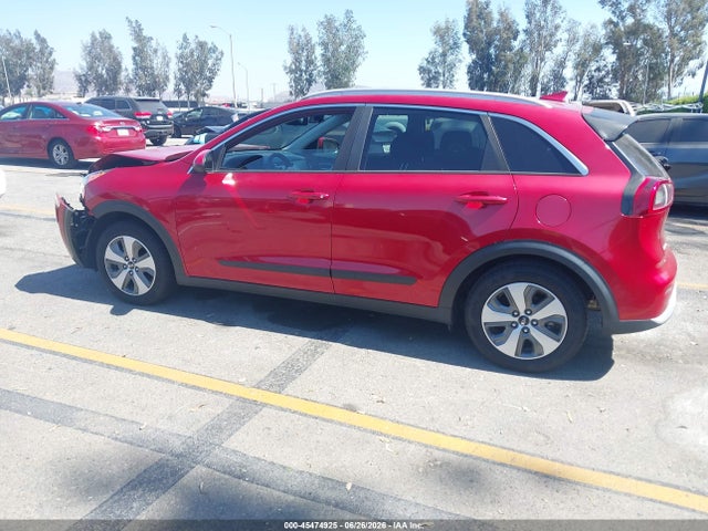 KNDCB3LC3K5351036 KIA NIRO LX
