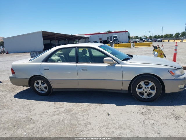 45474928 :رقم المزاد ، JT8BF28G0X0160182 vin ، 1999 Lexus Es 300 مزاد بيع