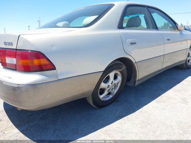 45474928 :رقم المزاد ، JT8BF28G0X0160182 vin ، 1999 Lexus Es 300 مزاد بيع