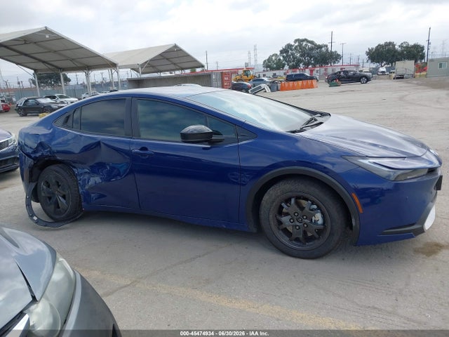 JTDACACU5T3066384 Toyota Prius Plug-in Hybrid Se