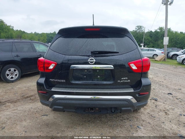 45474986 :رقم المزاد ، 5N1DR2MM1JC606628 vin ، 2018 Nissan Pathfinder Platinum مزاد بيع