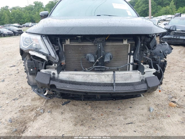 45474986 :رقم المزاد ، 5N1DR2MM1JC606628 vin ، 2018 Nissan Pathfinder Platinum مزاد بيع