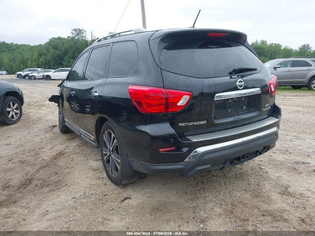 45474986 :رقم المزاد ، 5N1DR2MM1JC606628 vin ، 2018 Nissan Pathfinder Platinum مزاد بيع