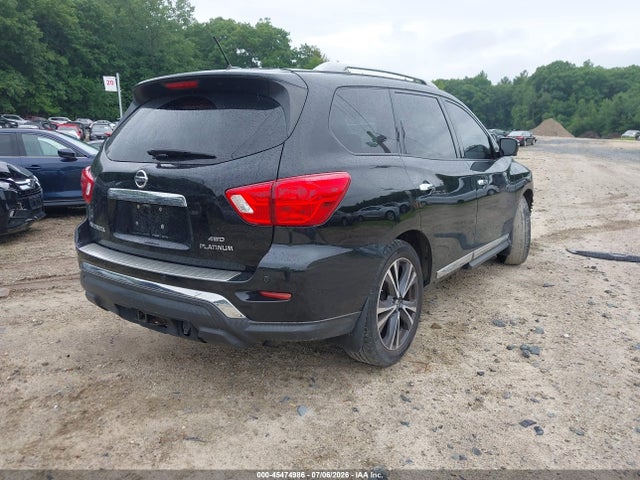 45474986 :رقم المزاد ، 5N1DR2MM1JC606628 vin ، 2018 Nissan Pathfinder Platinum مزاد بيع