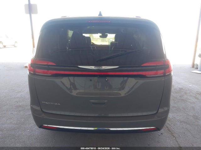 Chrysler Pacifica Touring L 2022 2C4RC1BG0NR195304 Image 16