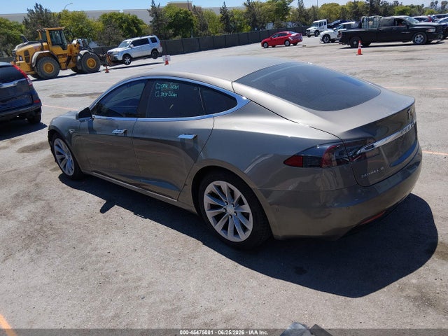 Tesla Model S 60d/70d/75d/85d/90d 2016 5YJSA1E23GF142392 Image 3