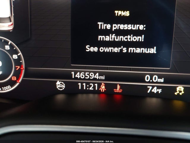 WA1LHAF75HD045188 Audi Q7 2.0t Premium