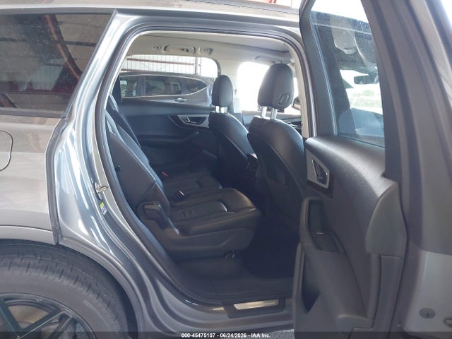 WA1LHAF75HD045188 Audi Q7 2.0t Premium