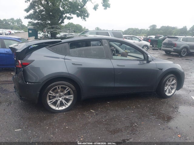 Продаж на аукціоні авто 2023 Tesla Model Y Awd/long Range Dual Motor All-wheel Drive, vin: 7SAYGDEE7PF979654, номер лоту: 45475546