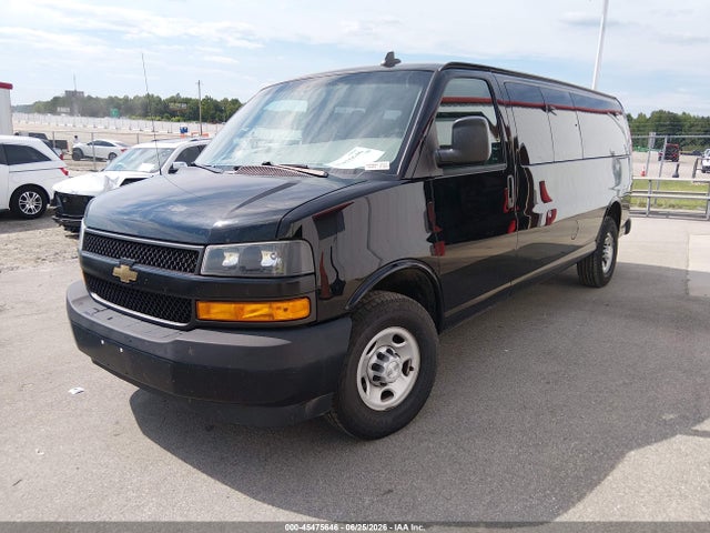 Chevrolet Express 3500 Ls 2019 1GAZGNFG0K1274857 Image 2