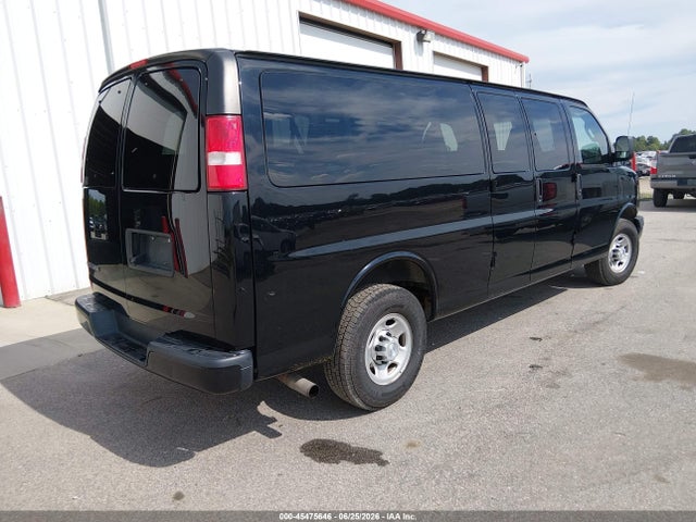 Chevrolet Express 3500 Ls 2019 1GAZGNFG0K1274857 Image 4