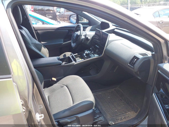 Toyota BZ4X XLE 2024 JTMABACA6RA091470 Image 5