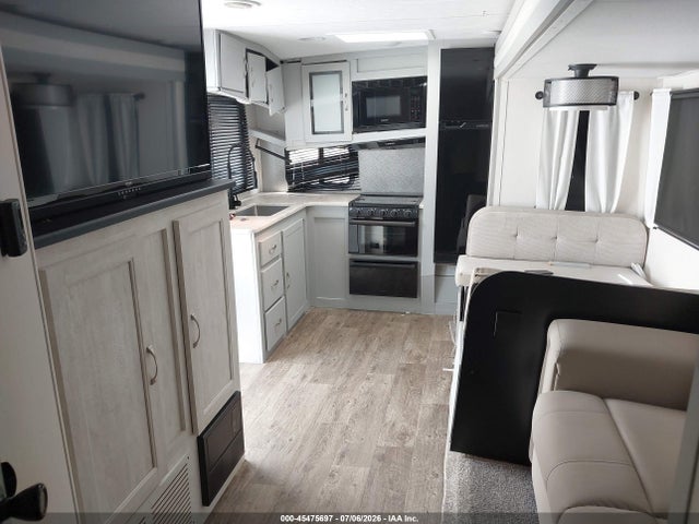 Продажа на аукционе авто 2022 Forest River Vibe, vin: 4X4TVBA26N4121376, номер лота: 45475697