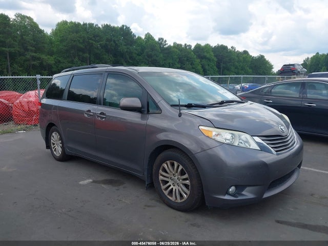 Aukcja sprzedaży 2013 Toyota Sienna Xle V6 8 Passenger, vin: 5TDYK3DCXDS347566, numer aukcji: 45476058